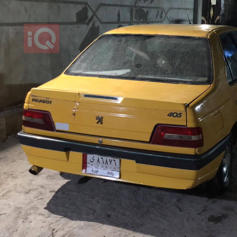 Peugeot 405